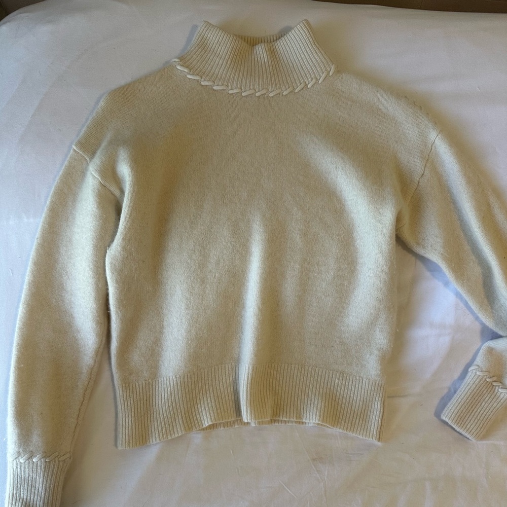 Theory cashmere sweater